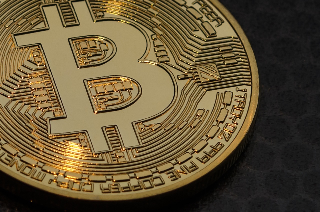 Understanding the Challenges of Implementing Blockchain Technology
